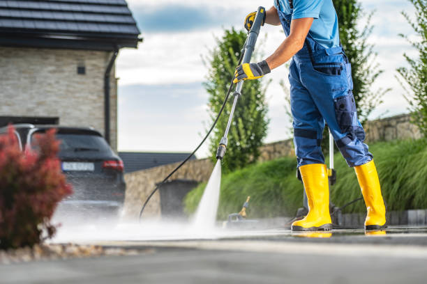Best Spring Cleaning  in Cedarburg, WI